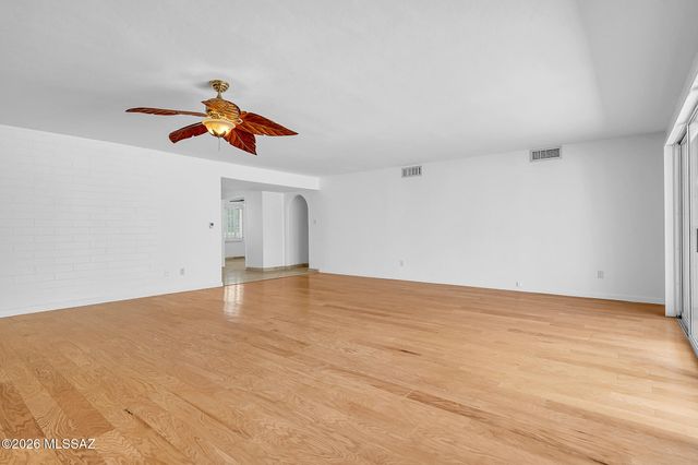 568 W Paseo Solana, Green Valley, AZ 85614