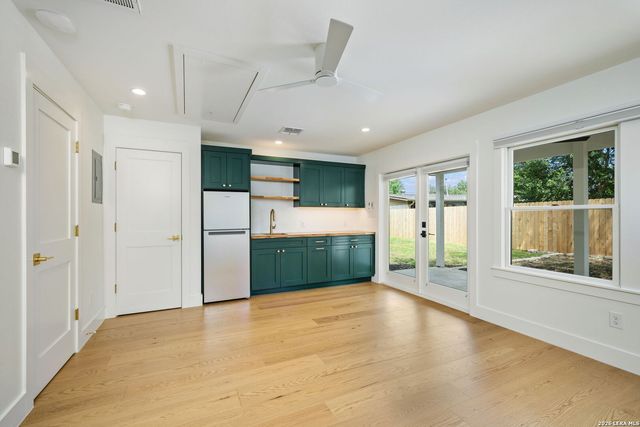 8235 Greenbrier, San Antonio, TX 78209