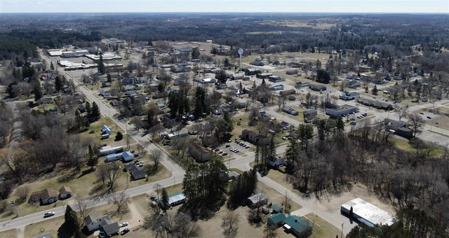 230 N Corning Street, Farwell, MI 48622