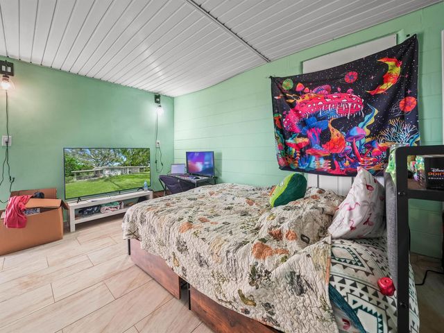 657 Ave C SW, Winter Haven, FL 33880