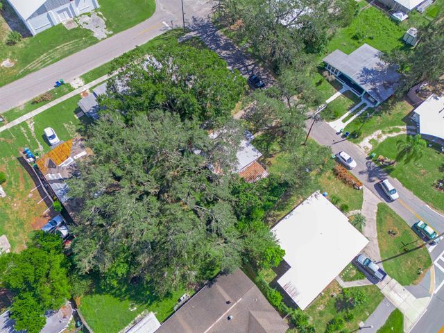 657 Ave C SW, Winter Haven, FL 33880