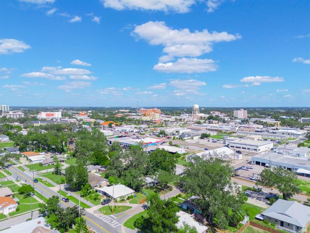 657 Ave C SW, Winter Haven, FL 33880
