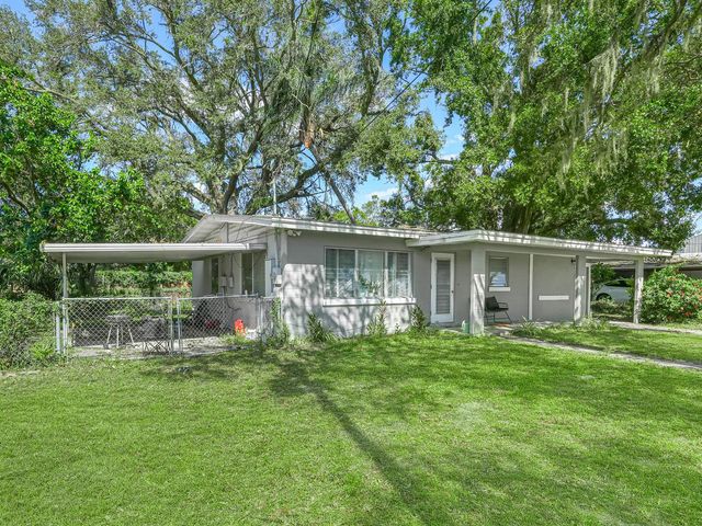 657 Ave C SW, Winter Haven, FL 33880