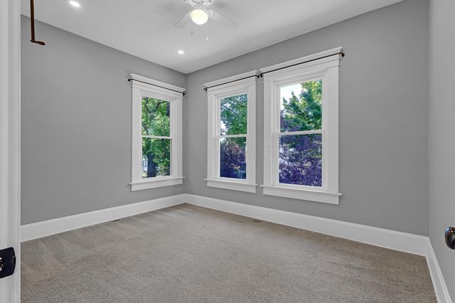 146 E Mithoff Street, Columbus, OH 43206