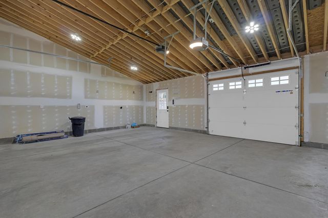 146 E Mithoff Street, Columbus, OH 43206