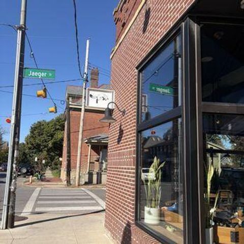 146 E Mithoff Street, Columbus, OH 43206