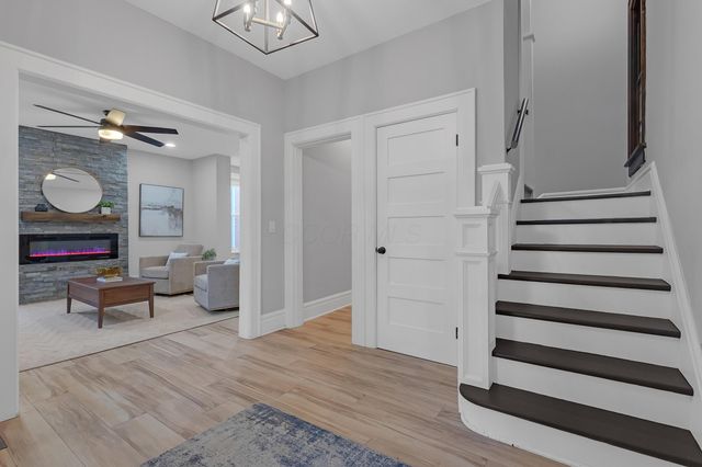 146 E Mithoff Street, Columbus, OH 43206