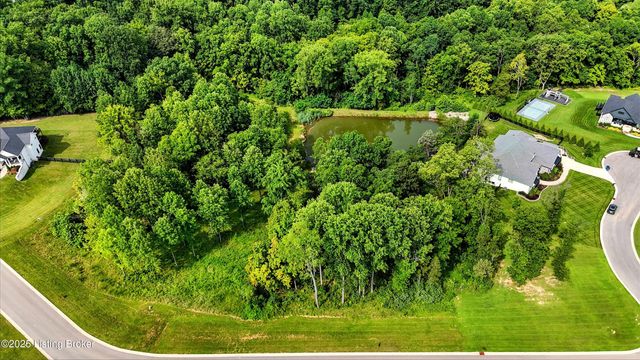 5502 Farmhouse Dr, Crestwood, KY 40014