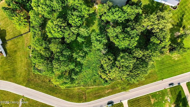 5502 Farmhouse Dr, Crestwood, KY 40014