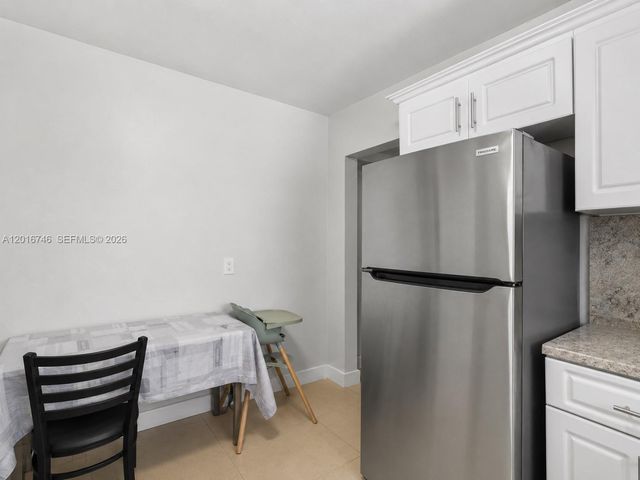 1111 NW 77th St, Miami, FL 33150