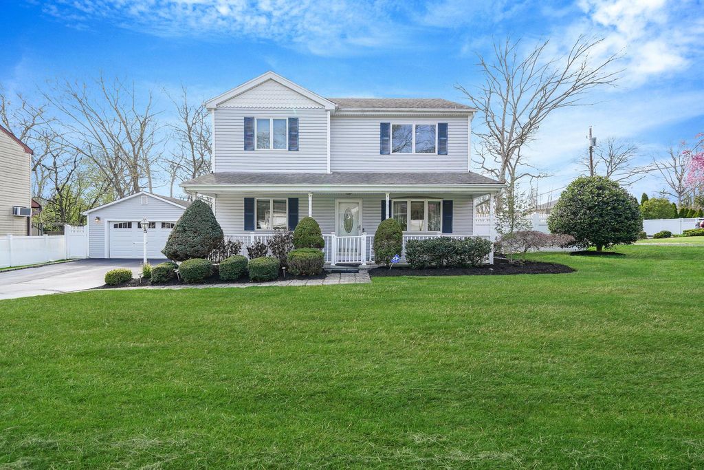 120 Orienta Avenue, Lake Grove, NY 11755
