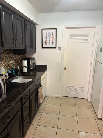 1 Arrowwood Lane 1, South Brunswick, NJ 08852
