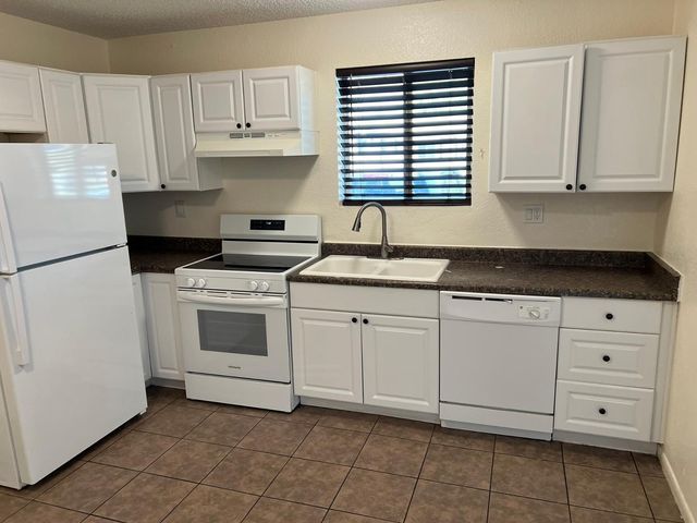 1420 E Brown Street Apt C, Phoenix, AZ 85020