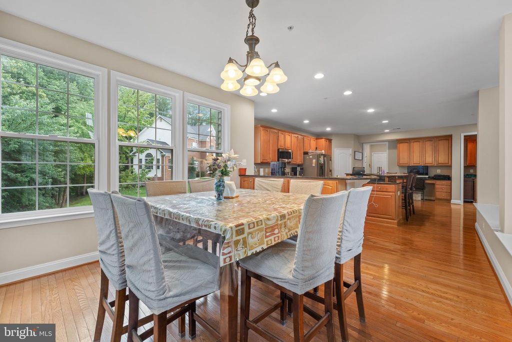 Image 28 of property listing at 334 RADIANT CT, Upper Marlboro, MD 20774