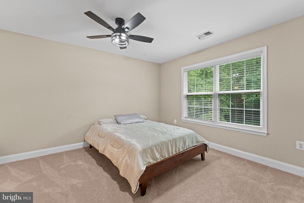 Image 34 of property listing at 334 RADIANT CT, Upper Marlboro, MD 20774