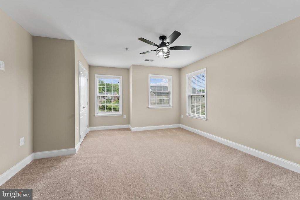 Image 37 of property listing at 334 RADIANT CT, Upper Marlboro, MD 20774