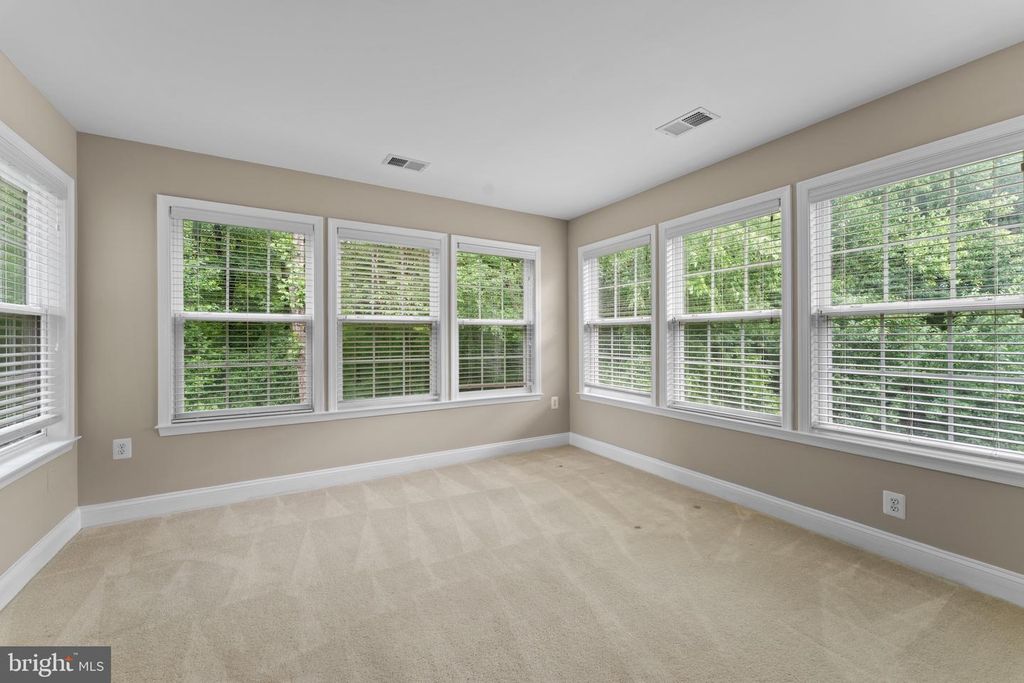 Image 42 of property listing at 334 RADIANT CT, Upper Marlboro, MD 20774