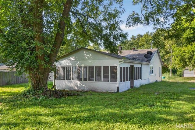 821 Howell Avenue, Cahokia, IL 62206