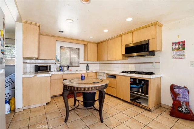 20855 Baltar Street, Winnetka, CA 91306