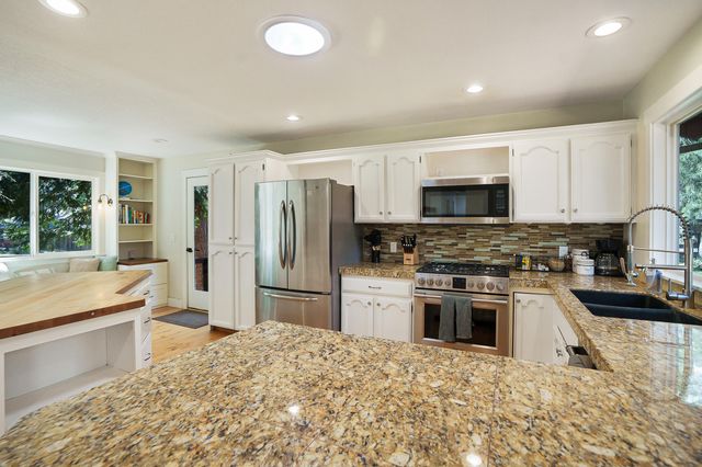 19920 Ponderosa Street, Bend, OR 97702