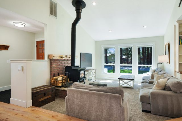 19920 Ponderosa Street, Bend, OR 97702