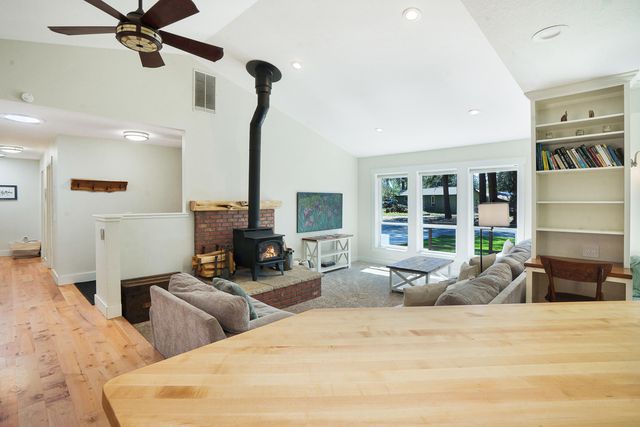 19920 Ponderosa Street, Bend, OR 97702