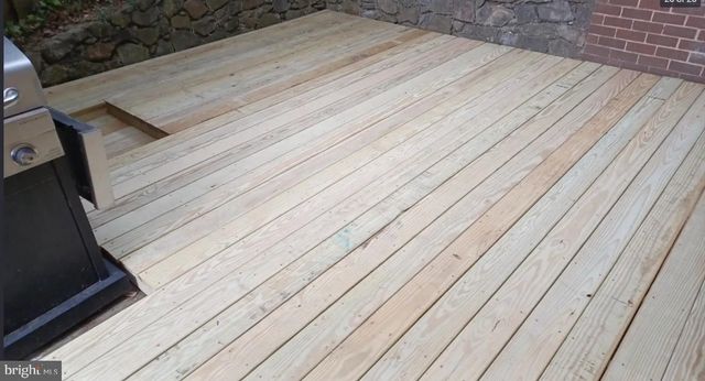 7556 WOODBINE DR, Laurel, MD 20707