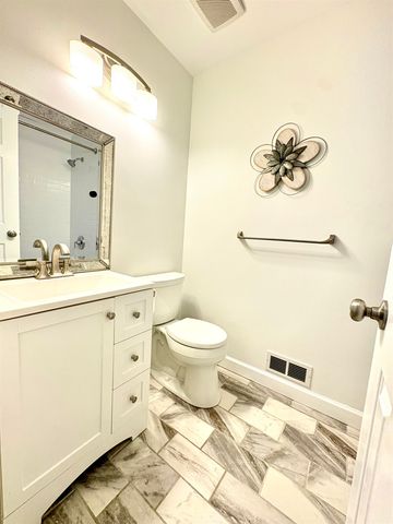 130 Middlesex Road, Merrimack, NH 03054