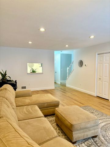 130 Middlesex Road, Merrimack, NH 03054