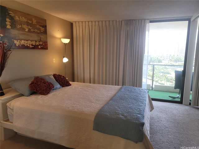 1860 Ala Moana Boulevard 1001, Honolulu, HI 96815