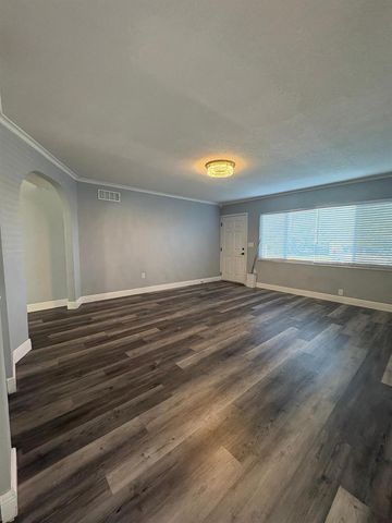 14347 DELMAR STREET, Dade City, FL 33525