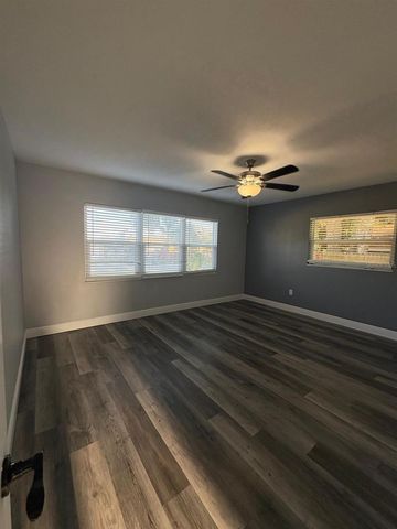 14347 DELMAR STREET, Dade City, FL 33525