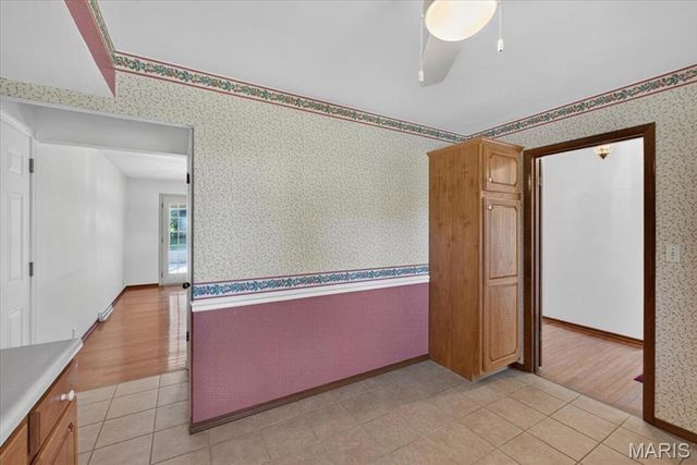 1608 Daleview Street, Columbia, IL 62236
