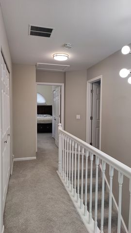 138 White Branch Court S, Schaumburg, IL 60194