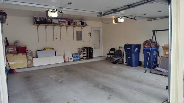 138 White Branch Court S, Schaumburg, IL 60194