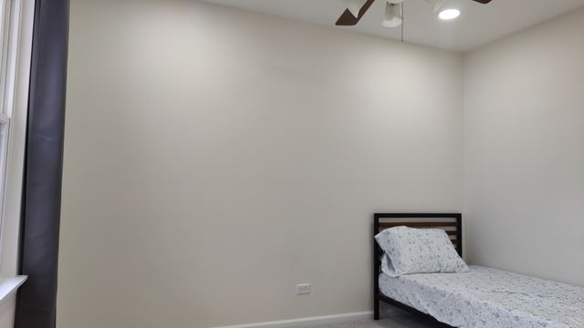 138 White Branch Court S, Schaumburg, IL 60194