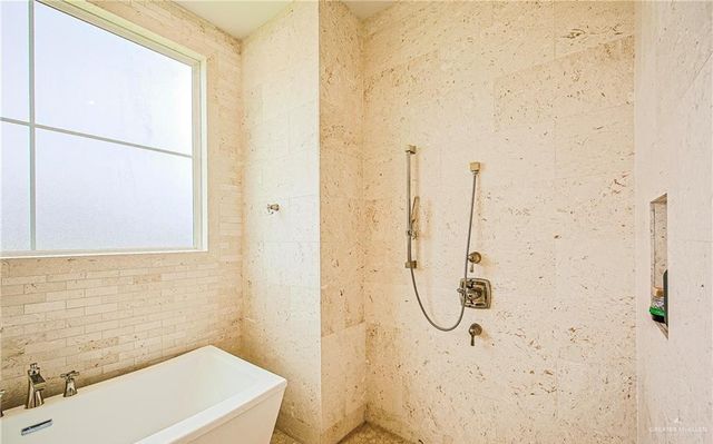 4835 Bryan Road, Palmhurst, TX 78573