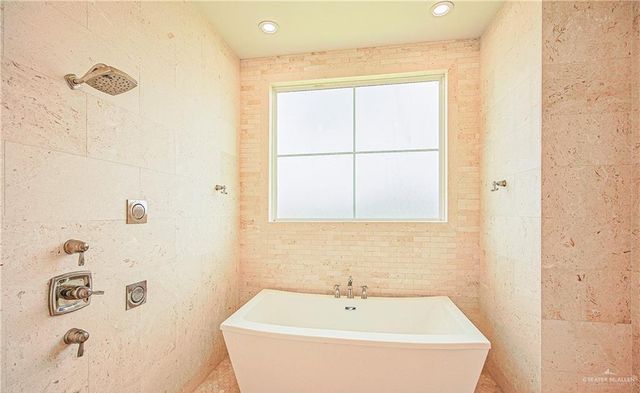 4835 Bryan Road, Palmhurst, TX 78573