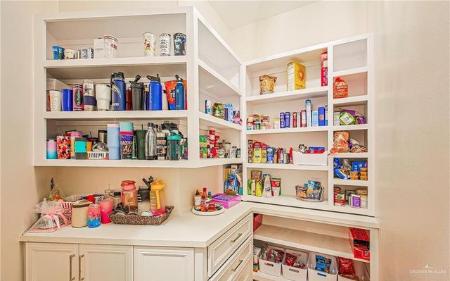 4835 Bryan Road, Palmhurst, TX 78573