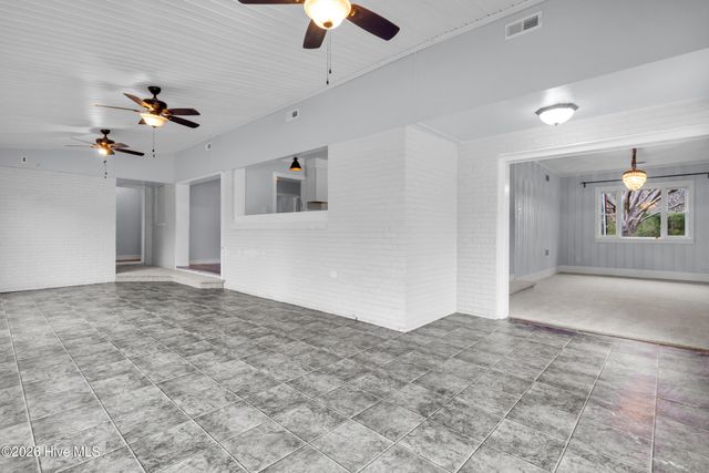 247 Farmlife Avenue, Vanceboro, NC 28586