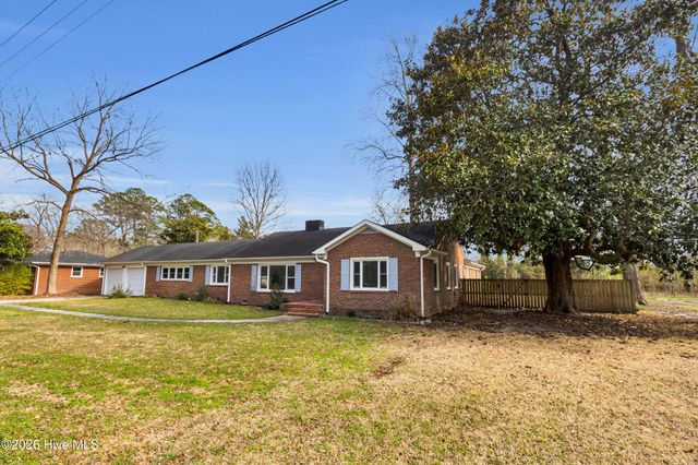 247 Farmlife Avenue, Vanceboro, NC 28586