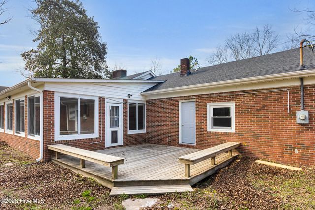 247 Farmlife Avenue, Vanceboro, NC 28586