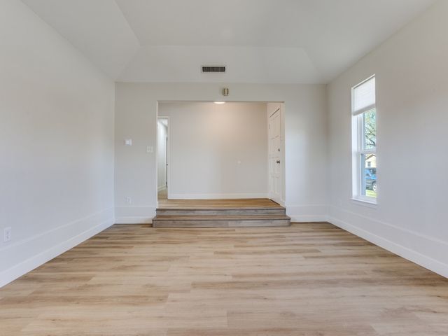 1242 Delores Drive, Garland, TX 75040