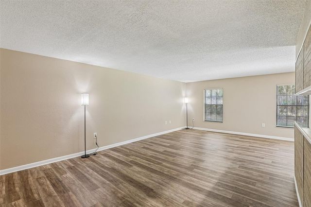 100 E OAK TERRACE DRIVE D2, Leesburg, FL 34748