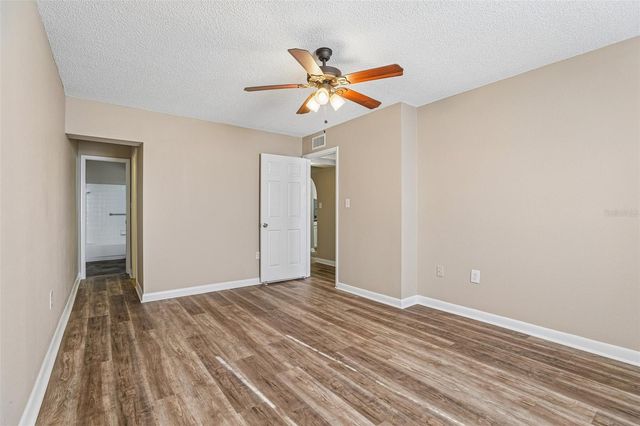 100 E OAK TERRACE DRIVE D2, Leesburg, FL 34748