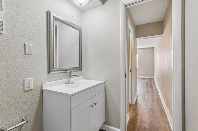 100 E OAK TERRACE DRIVE D2, Leesburg, FL 34748
