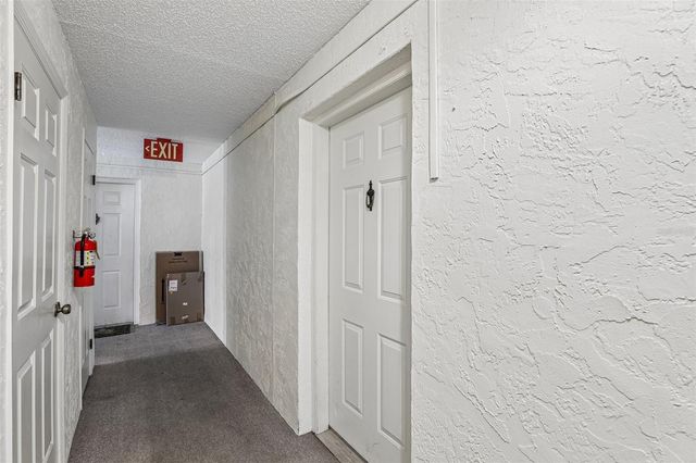 100 E OAK TERRACE DRIVE D2, Leesburg, FL 34748