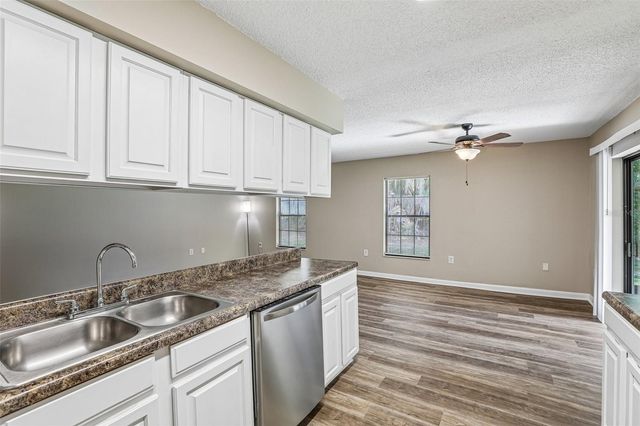 100 E OAK TERRACE DRIVE D2, Leesburg, FL 34748