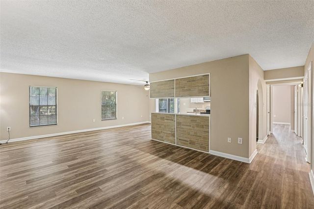 100 E OAK TERRACE DRIVE D2, Leesburg, FL 34748