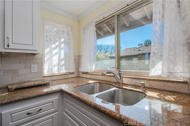 2445 Chandler 2, Simi Valley, CA 93065